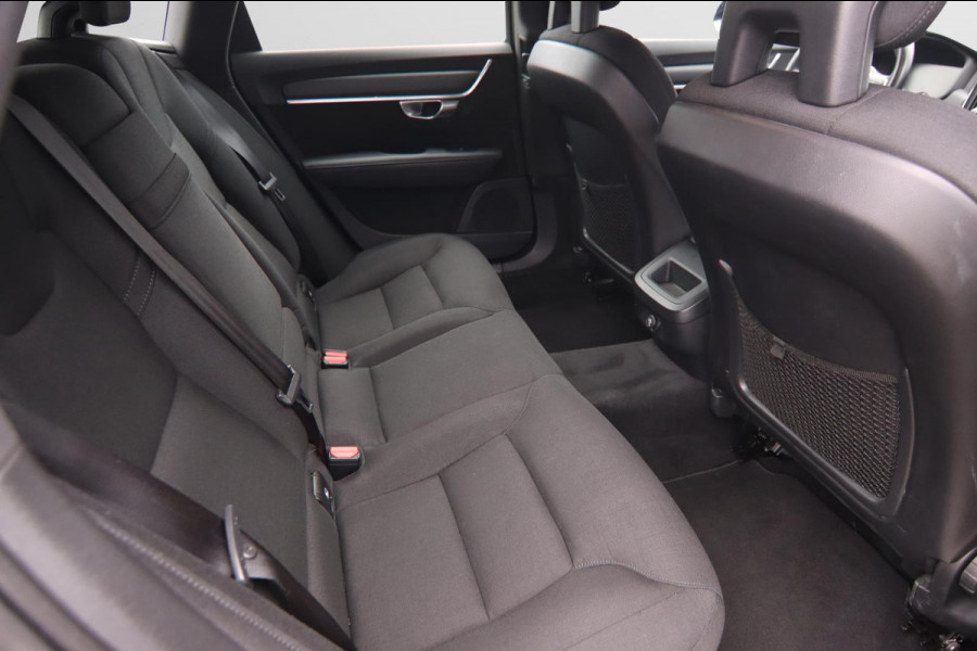 Volvo V90 2.0 D3 Kinetic|Navi Parkpilot Nap Trekhaak Cruise Control Lane Assist ACC Virtual Cockpit Volvo V90 2.0 D3 Kinetic|Navi Parkpilot Nap Trekhaak Cruise Control Lane Assist ACC Virtual Cockpit