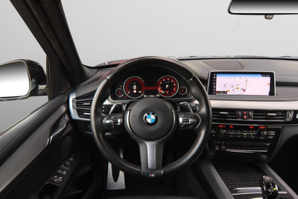 BMW X5 XDrive35i High Executive M-sport| Camera Pano X-Drive Trekhaak Digitale Cockpit ShadowLine Comfortstoelen Stoelverw.