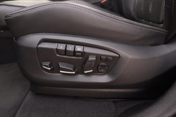 BMW X5 XDrive35i High Executive M-sport| Camera Pano X-Drive Trekhaak Digitale Cockpit ShadowLine Comfortstoelen Stoelverw.