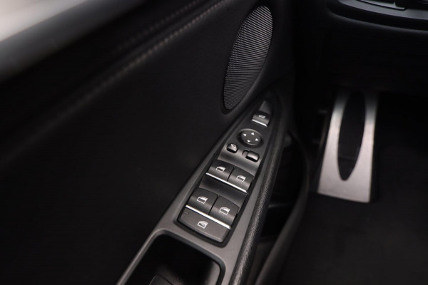 BMW X5 XDrive35i High Executive M-sport| Camera Pano X-Drive Trekhaak Digitale Cockpit ShadowLine Comfortstoelen Stoelverw.