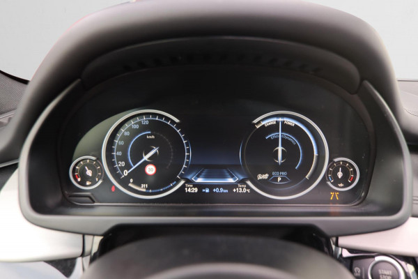 BMW X5 XDrive35i High Executive M-sport| Camera Pano X-Drive Trekhaak Digitale Cockpit ShadowLine Comfortstoelen Stoelverw.