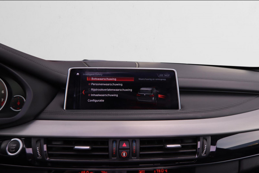 BMW X5 XDrive35i High Executive M-sport| Camera Pano X-Drive Trekhaak Digitale Cockpit ShadowLine Comfortstoelen Stoelverw.