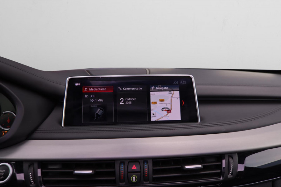 BMW X5 XDrive35i High Executive M-sport| Camera Pano X-Drive Trekhaak Digitale Cockpit ShadowLine Comfortstoelen Stoelverw.