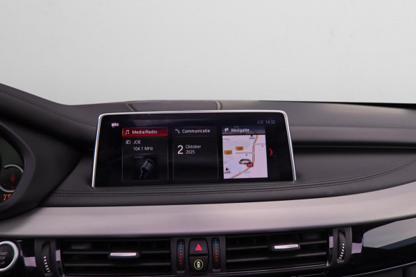 BMW X5 XDrive35i High Executive M-sport| Camera Pano X-Drive Trekhaak Digitale Cockpit ShadowLine Comfortstoelen Stoelverw.