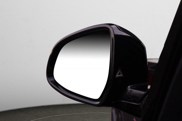 BMW X5 XDrive35i High Executive M-sport| Camera Pano X-Drive Trekhaak Digitale Cockpit ShadowLine Comfortstoelen Stoelverw.