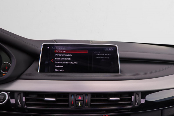 BMW X5 XDrive35i High Executive M-sport| Camera Pano X-Drive Trekhaak Digitale Cockpit ShadowLine Comfortstoelen Stoelverw.