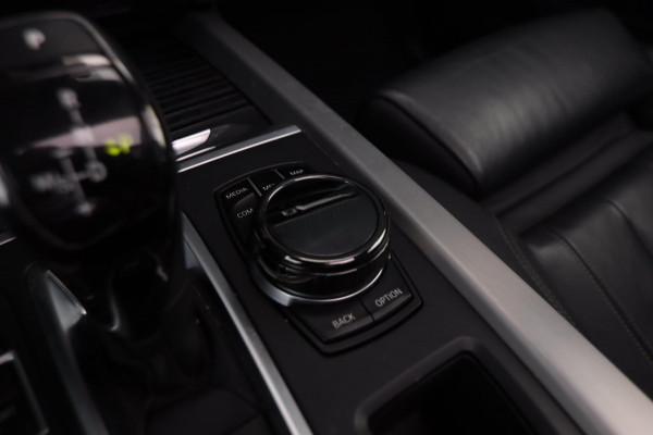 BMW X5 XDrive35i High Executive M-sport| Camera Pano X-Drive Trekhaak Digitale Cockpit ShadowLine Comfortstoelen Stoelverw.