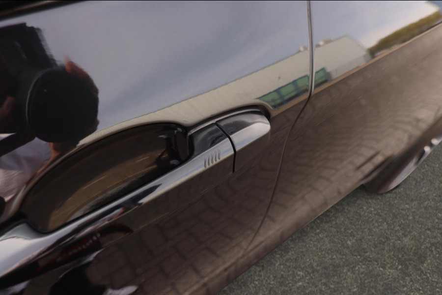 BMW X5 XDrive35i High Executive M-sport| Camera Pano X-Drive Trekhaak Digitale Cockpit ShadowLine Comfortstoelen Stoelverw.