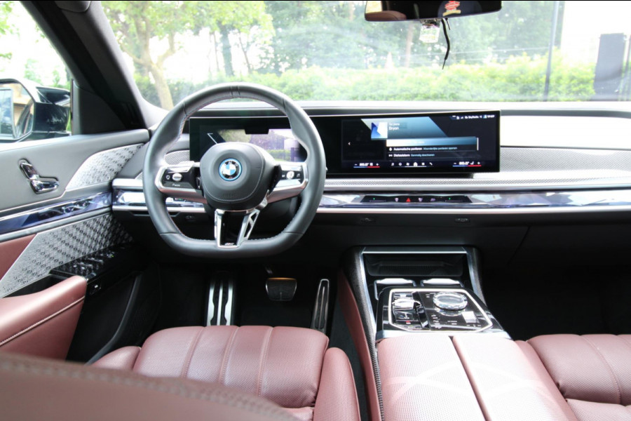 BMW i7 BMW i7 M70 xDrive | Individual uitvoering | 2023| BTW-auto | Volledige fabrieksgarantie