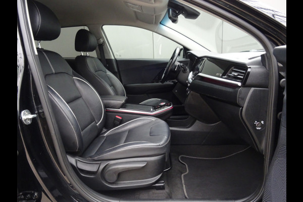 Kia e-Niro ExecutiveLine 64 kWh * LEER * TREKHAAK * 474 KM ACCU RANGE !! Kia e-Niro ExecutiveLine 64 kWh * LEER * TREKHAAK * 474 KM ACCU RANGE !!