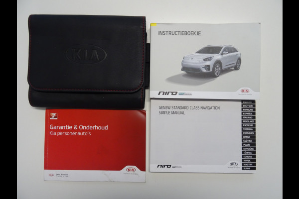 Kia e-Niro ExecutiveLine 64 kWh * LEER * TREKHAAK * 474 KM ACCU RANGE !! Kia e-Niro ExecutiveLine 64 kWh * LEER * TREKHAAK * 474 KM ACCU RANGE !!