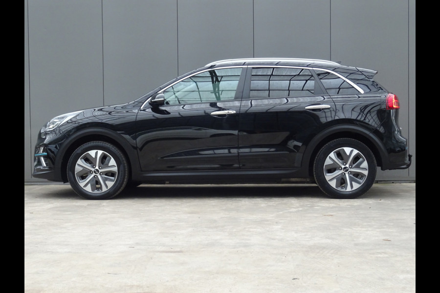 Kia e-Niro ExecutiveLine 64 kWh * LEER * TREKHAAK * 474 KM ACCU RANGE !! Kia e-Niro ExecutiveLine 64 kWh * LEER * TREKHAAK * 474 KM ACCU RANGE !!