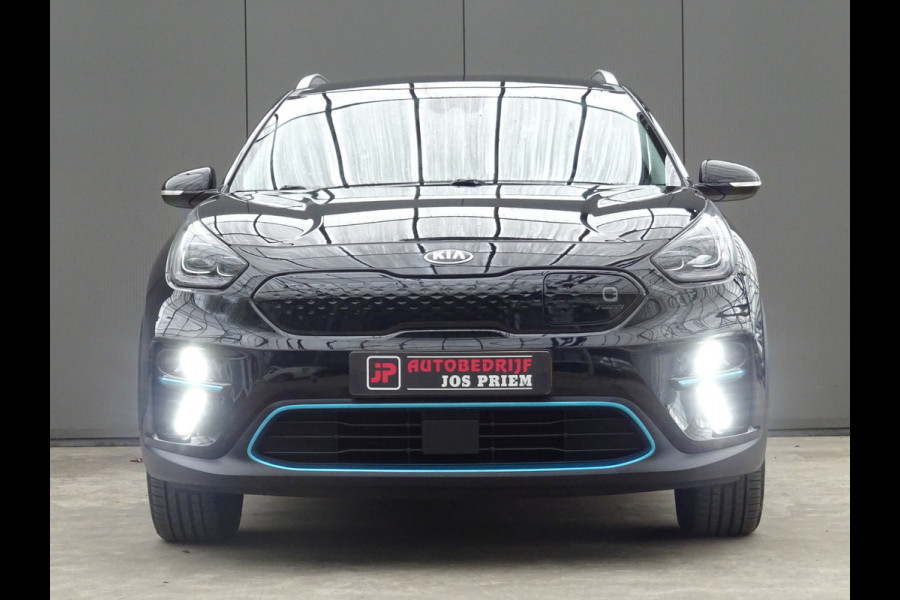 Kia e-Niro ExecutiveLine 64 kWh * LEER * TREKHAAK * 474 KM ACCU RANGE !! Kia e-Niro ExecutiveLine 64 kWh * LEER * TREKHAAK * 474 KM ACCU RANGE !!