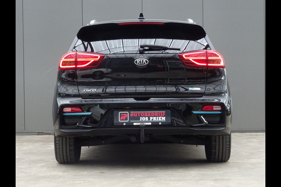 Kia e-Niro ExecutiveLine 64 kWh * LEER * TREKHAAK * 474 KM ACCU RANGE !! Kia e-Niro ExecutiveLine 64 kWh * LEER * TREKHAAK * 474 KM ACCU RANGE !!
