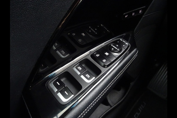 Kia e-Niro ExecutiveLine 64 kWh * LEER * TREKHAAK * 474 KM ACCU RANGE !! Kia e-Niro ExecutiveLine 64 kWh * LEER * TREKHAAK * 474 KM ACCU RANGE !!