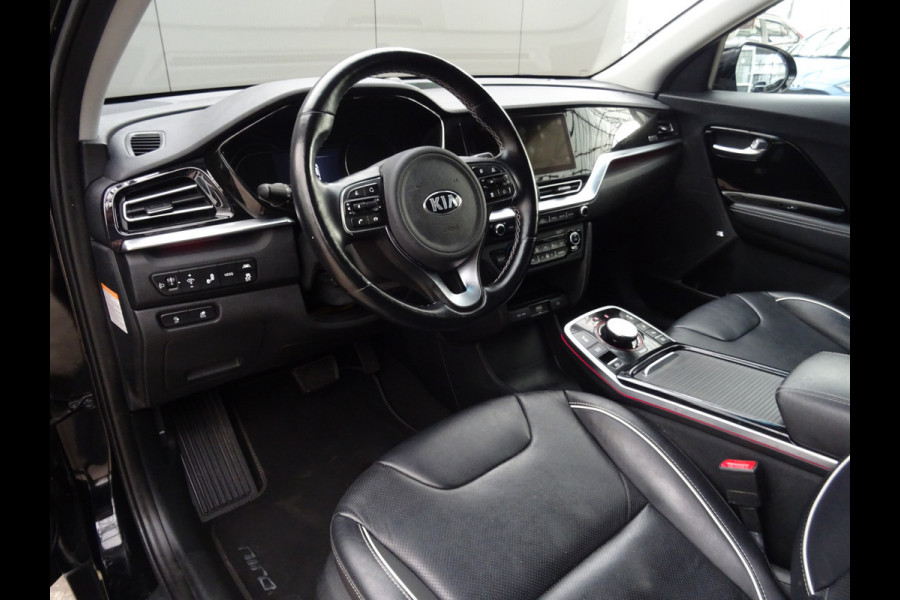 Kia e-Niro ExecutiveLine 64 kWh * LEER * TREKHAAK * 474 KM ACCU RANGE !! Kia e-Niro ExecutiveLine 64 kWh * LEER * TREKHAAK * 474 KM ACCU RANGE !!