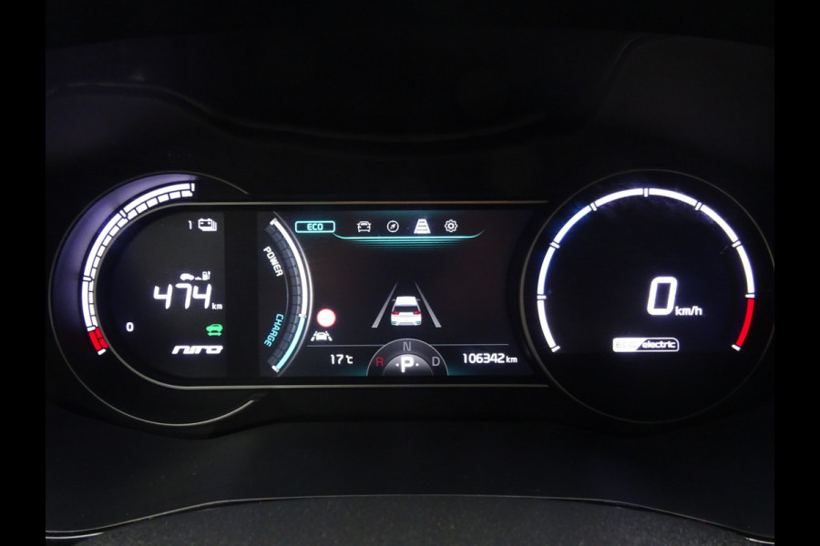 Kia e-Niro ExecutiveLine 64 kWh * LEER * TREKHAAK * 474 KM ACCU RANGE !! Kia e-Niro ExecutiveLine 64 kWh * LEER * TREKHAAK * 474 KM ACCU RANGE !!