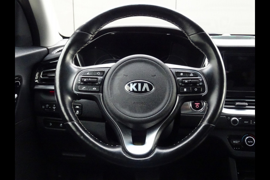 Kia e-Niro ExecutiveLine 64 kWh * LEER * TREKHAAK * 474 KM ACCU RANGE !! Kia e-Niro ExecutiveLine 64 kWh * LEER * TREKHAAK * 474 KM ACCU RANGE !!