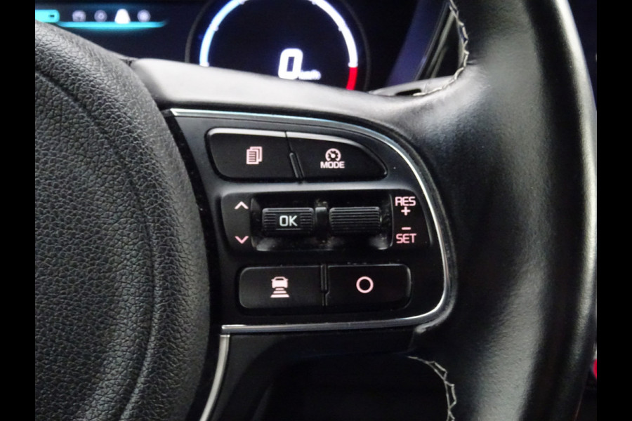 Kia e-Niro ExecutiveLine 64 kWh * LEER * TREKHAAK * 474 KM ACCU RANGE !! Kia e-Niro ExecutiveLine 64 kWh * LEER * TREKHAAK * 474 KM ACCU RANGE !!