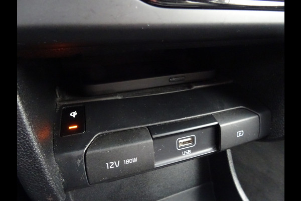 Kia e-Niro ExecutiveLine 64 kWh * LEER * TREKHAAK * 474 KM ACCU RANGE !! Kia e-Niro ExecutiveLine 64 kWh * LEER * TREKHAAK * 474 KM ACCU RANGE !!