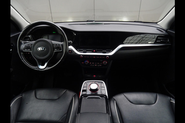 Kia e-Niro ExecutiveLine 64 kWh * LEER * TREKHAAK * 474 KM ACCU RANGE !! Kia e-Niro ExecutiveLine 64 kWh * LEER * TREKHAAK * 474 KM ACCU RANGE !!