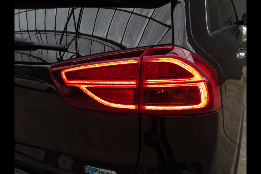 Kia e-Niro ExecutiveLine 64 kWh * LEER * TREKHAAK * 474 KM ACCU RANGE !! Kia e-Niro ExecutiveLine 64 kWh * LEER * TREKHAAK * 474 KM ACCU RANGE !!
