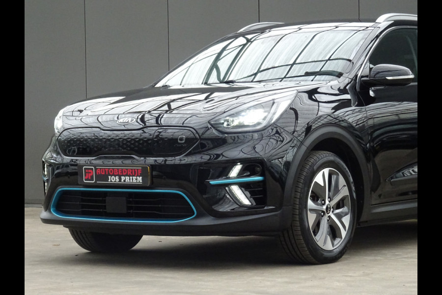 Kia e-Niro ExecutiveLine 64 kWh * LEER * TREKHAAK * 474 KM ACCU RANGE !! Kia e-Niro ExecutiveLine 64 kWh * LEER * TREKHAAK * 474 KM ACCU RANGE !!