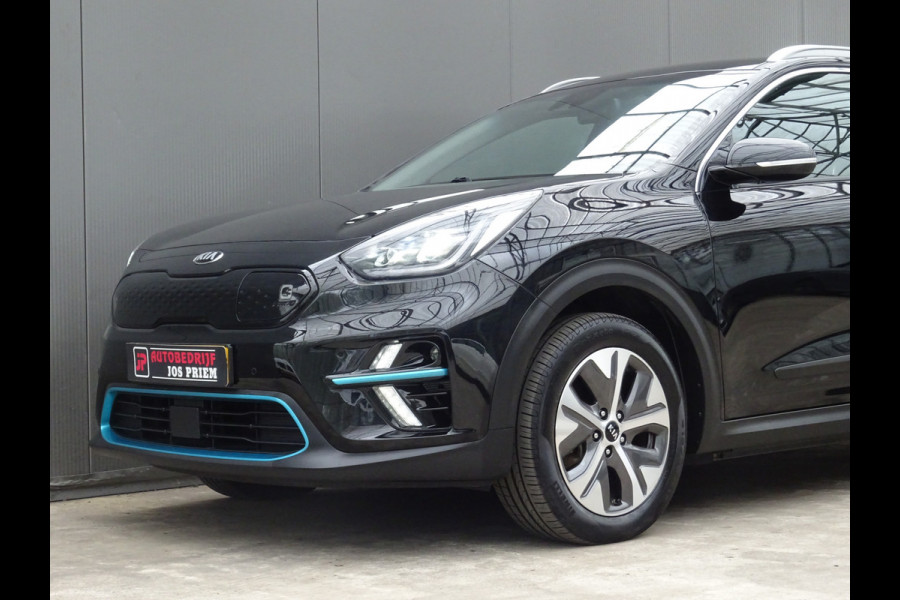 Kia e-Niro ExecutiveLine 64 kWh * LEER * TREKHAAK * 474 KM ACCU RANGE !! Kia e-Niro ExecutiveLine 64 kWh * LEER * TREKHAAK * 474 KM ACCU RANGE !!