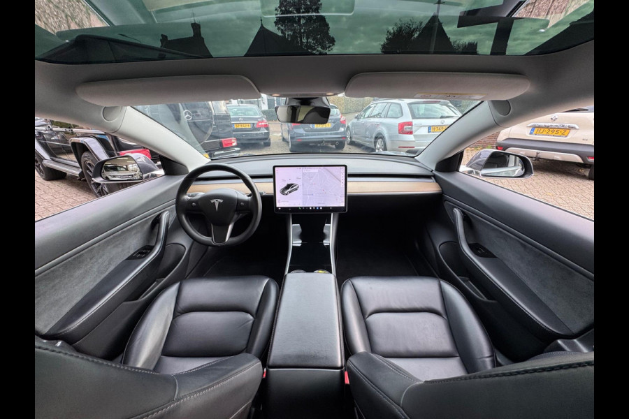 Tesla Model 3 Standard RWD Plus 60 kWh 2019 NAP BTW 1e Eig! Tesla Model 3 Standard RWD Plus 60 kWh 2019 NAP BTW 1e Eig!