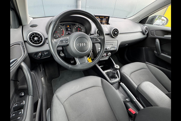 Audi A1 Sportback 1.0 TFSI Pro Line * Stoelverwarming * Led * Lichtmetalen Velgen Audi A1 Sportback 1.0 TFSI Pro Line * Stoelverwarming * Led * Lichtmetalen Velgen
