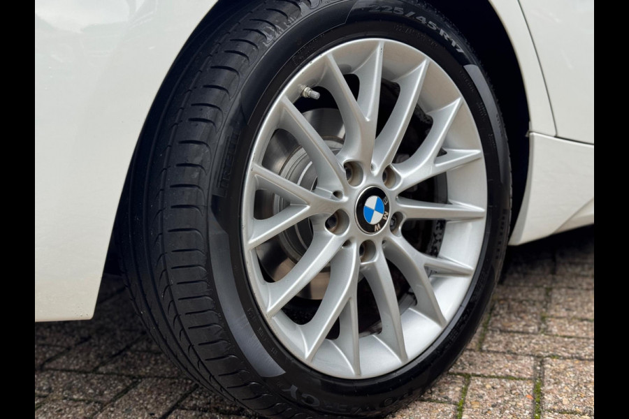 BMW 1-serie 118i M-Pakket 2019 AUT NAVI CAMERA CRUISE NAP! BMW 1-serie 118i M-Pakket 2019 AUT NAVI CAMERA CRUISE NAP!