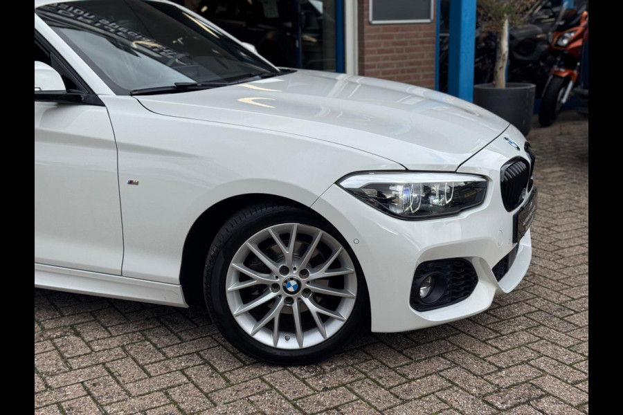 BMW 1-serie 118i M-Pakket 2019 AUT NAVI CAMERA CRUISE NAP! BMW 1-serie 118i M-Pakket 2019 AUT NAVI CAMERA CRUISE NAP!