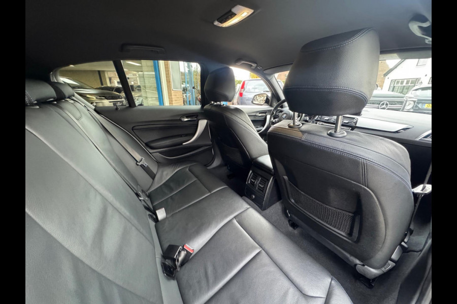 BMW 1-serie 118i M-Pakket 2019 AUT NAVI CAMERA CRUISE NAP! BMW 1-serie 118i M-Pakket 2019 AUT NAVI CAMERA CRUISE NAP!