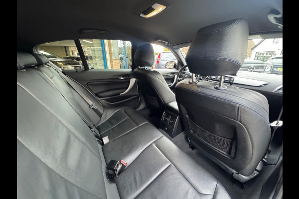 BMW 1-serie 118i M-Pakket 2019 AUT NAVI CAMERA CRUISE NAP! BMW 1-serie 118i M-Pakket 2019 AUT NAVI CAMERA CRUISE NAP!