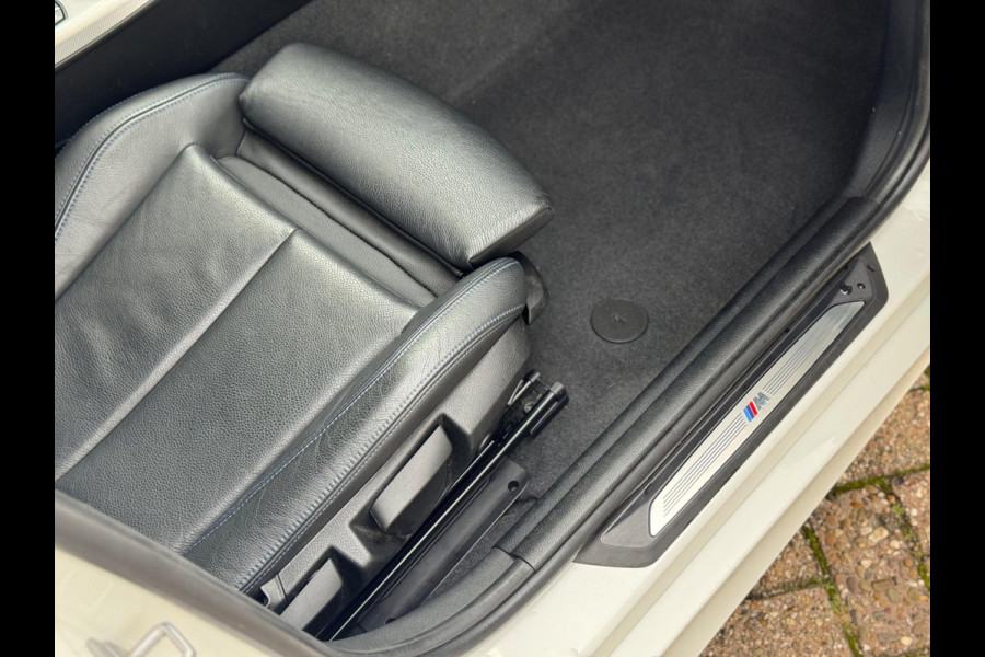 BMW 1-serie 118i M-Pakket 2019 AUT NAVI CAMERA CRUISE NAP! BMW 1-serie 118i M-Pakket 2019 AUT NAVI CAMERA CRUISE NAP!