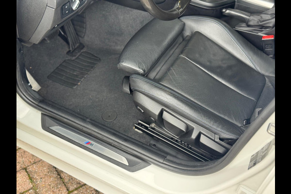 BMW 1-serie 118i M-Pakket 2019 AUT NAVI CAMERA CRUISE NAP! BMW 1-serie 118i M-Pakket 2019 AUT NAVI CAMERA CRUISE NAP!