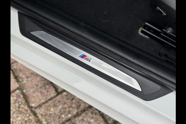 BMW 1-serie 118i M-Pakket 2019 AUT NAVI CAMERA CRUISE NAP! BMW 1-serie 118i M-Pakket 2019 AUT NAVI CAMERA CRUISE NAP!