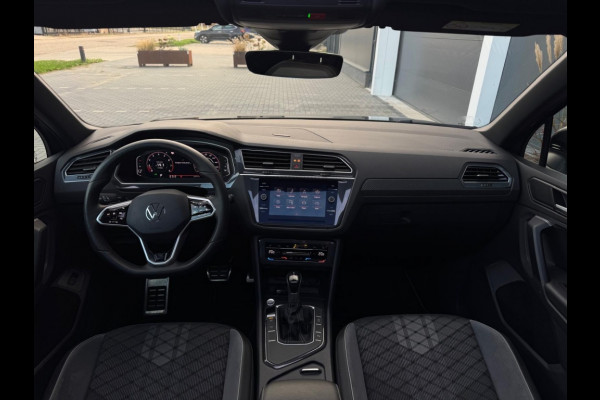 Volkswagen Tiguan 1.5 TSI R-Line 2024 IQ LIGHT PANO NAVI CAMERA CLIMATE SPORTVELGE