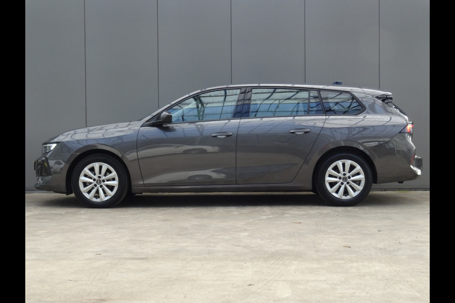 Opel Astra Sports Tourer 1.2 Turbo * PDC * CARPLAY * TREKHAAK !! Opel Astra Sports Tourer 1.2 Turbo * PDC * CARPLAY * TREKHAAK !!
