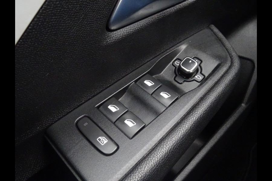 Opel Astra Sports Tourer 1.2 Turbo * PDC * CARPLAY * TREKHAAK !! Opel Astra Sports Tourer 1.2 Turbo * PDC * CARPLAY * TREKHAAK !!