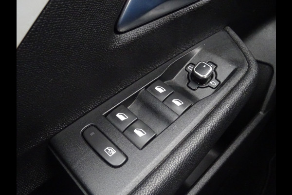 Opel Astra Sports Tourer 1.2 Turbo * PDC * CARPLAY * TREKHAAK !! Opel Astra Sports Tourer 1.2 Turbo * PDC * CARPLAY * TREKHAAK !!