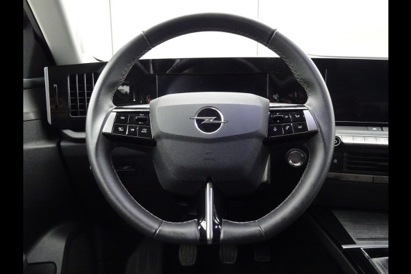 Opel Astra Sports Tourer 1.2 Turbo * PDC * CARPLAY * TREKHAAK !! Opel Astra Sports Tourer 1.2 Turbo * PDC * CARPLAY * TREKHAAK !!