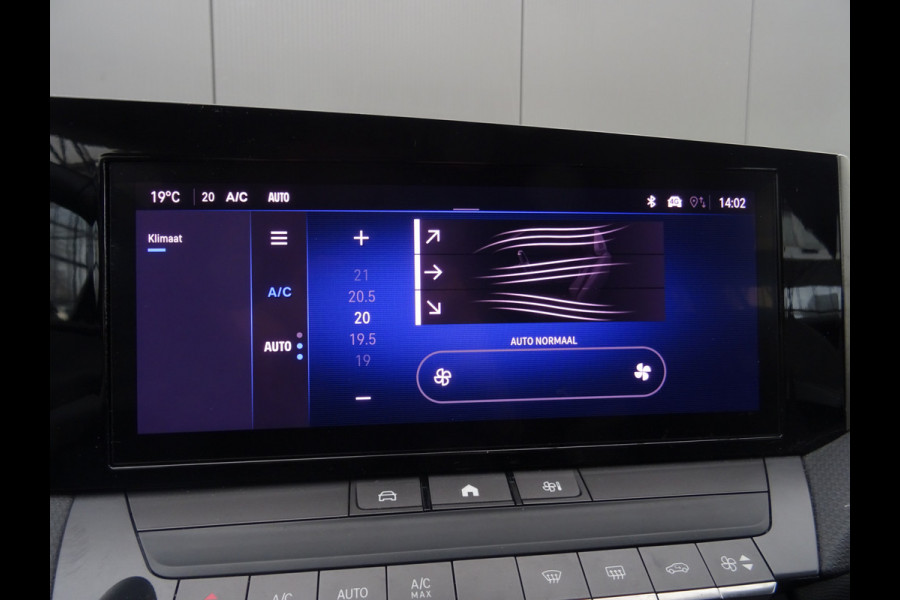 Opel Astra Sports Tourer 1.2 Turbo * PDC * CARPLAY * TREKHAAK !! Opel Astra Sports Tourer 1.2 Turbo * PDC * CARPLAY * TREKHAAK !!