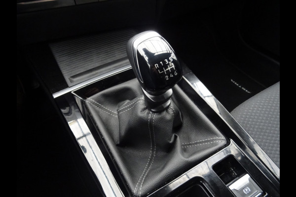 Opel Astra Sports Tourer 1.2 Turbo * PDC * CARPLAY * TREKHAAK !! Opel Astra Sports Tourer 1.2 Turbo * PDC * CARPLAY * TREKHAAK !!