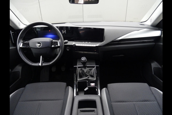 Opel Astra Sports Tourer 1.2 Turbo * PDC * CARPLAY * TREKHAAK !! Opel Astra Sports Tourer 1.2 Turbo * PDC * CARPLAY * TREKHAAK !!