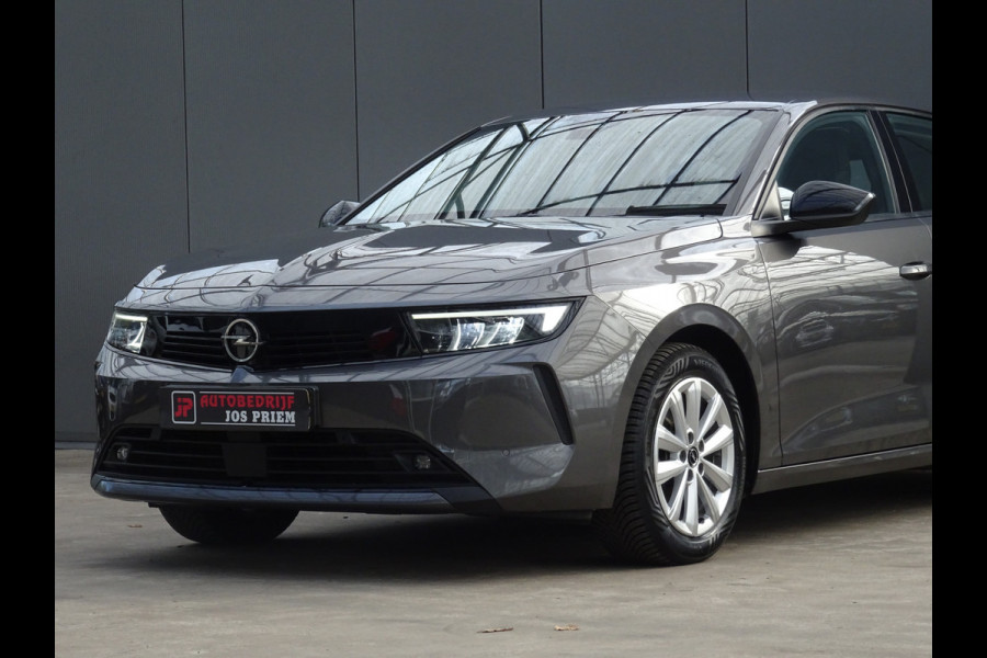 Opel Astra Sports Tourer 1.2 Turbo * PDC * CARPLAY * TREKHAAK !! Opel Astra Sports Tourer 1.2 Turbo * PDC * CARPLAY * TREKHAAK !!