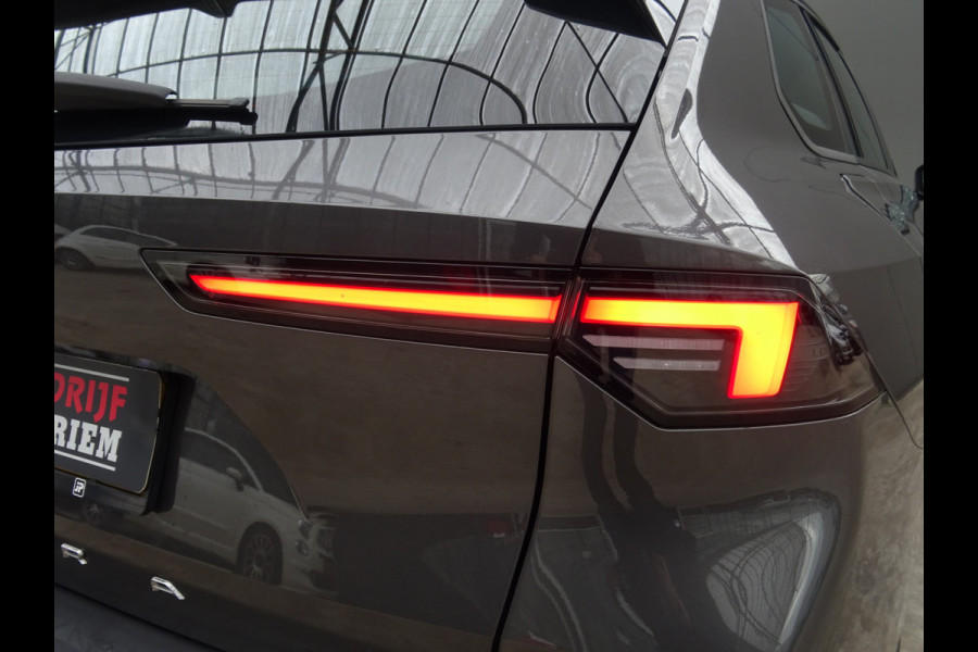 Opel Astra Sports Tourer 1.2 Turbo * PDC * CARPLAY * TREKHAAK !! Opel Astra Sports Tourer 1.2 Turbo * PDC * CARPLAY * TREKHAAK !!