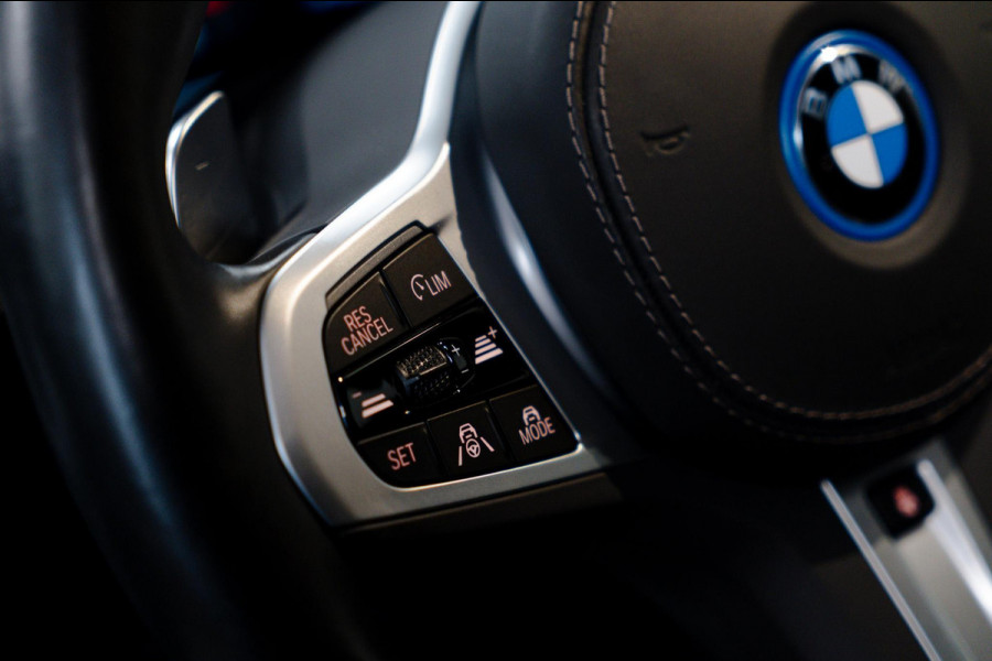 BMW X5 xDrive45e High Executive Achteras|Pano|LuchtV|360º|22inch|M-Sport BMW X5 xDrive45e High Executive Achteras|Pano|LuchtV|360º|22inch|M-Sport