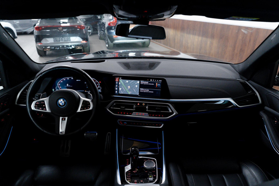 BMW X5 xDrive45e High Executive Achteras|Pano|LuchtV|360º|22inch|M-Sport BMW X5 xDrive45e High Executive Achteras|Pano|LuchtV|360º|22inch|M-Sport