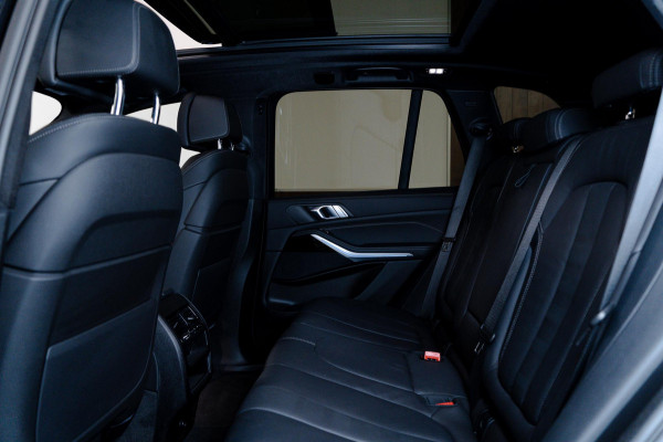 BMW X5 xDrive45e High Executive Achteras|Pano|LuchtV|360º|22inch|M-Sport BMW X5 xDrive45e High Executive Achteras|Pano|LuchtV|360º|22inch|M-Sport